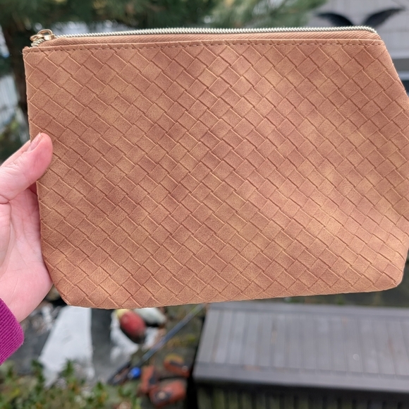 Ulta Beauty Basket Weave Makeup Pouch (New) - Picture 1 of 7
